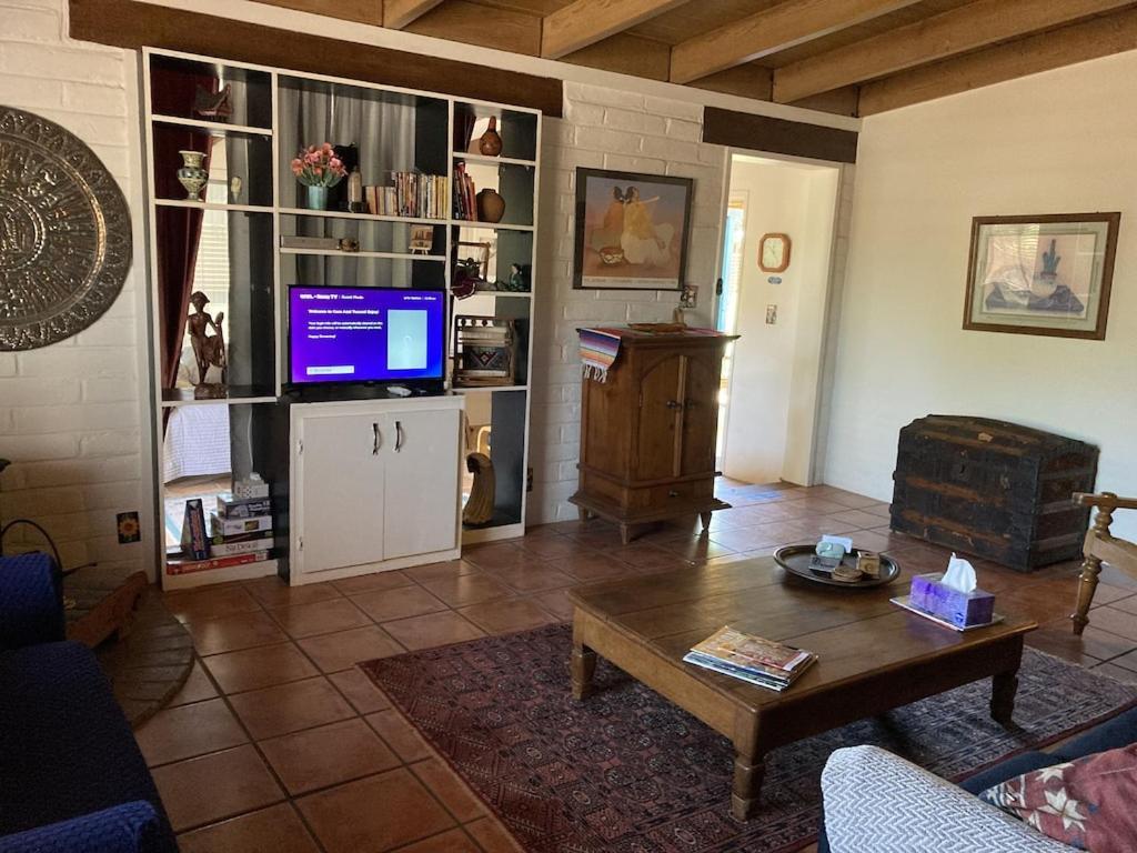 Casa Azul - Cute Centrally Located Adobe With Large Fenced Outdoor Living For Pets And Adults, Non-Smoking Tucson Exteriér fotografie