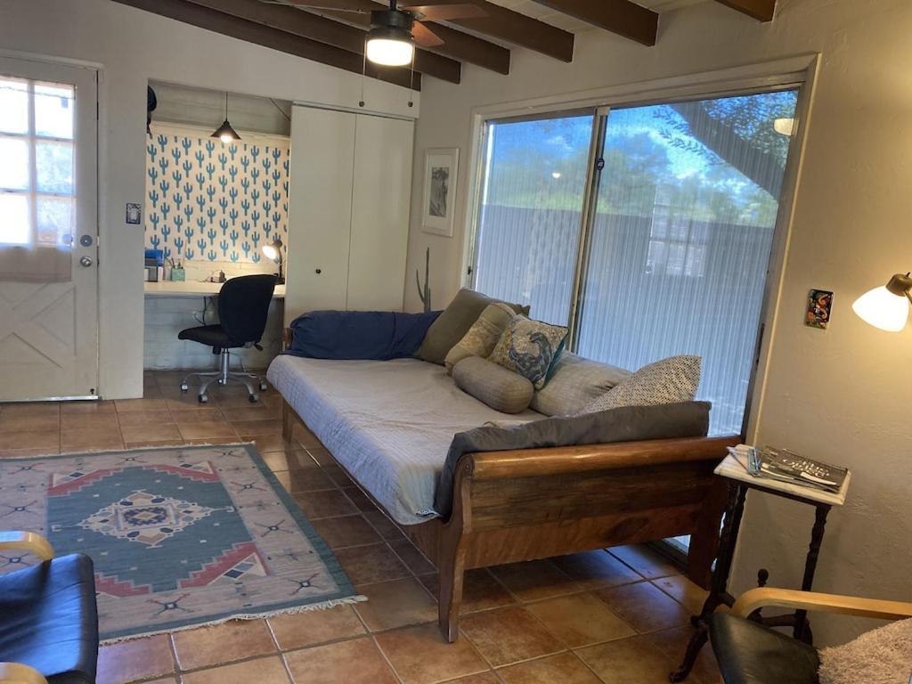 Casa Azul - Cute Centrally Located Adobe With Large Fenced Outdoor Living For Pets And Adults, Non-Smoking Tucson Exteriér fotografie